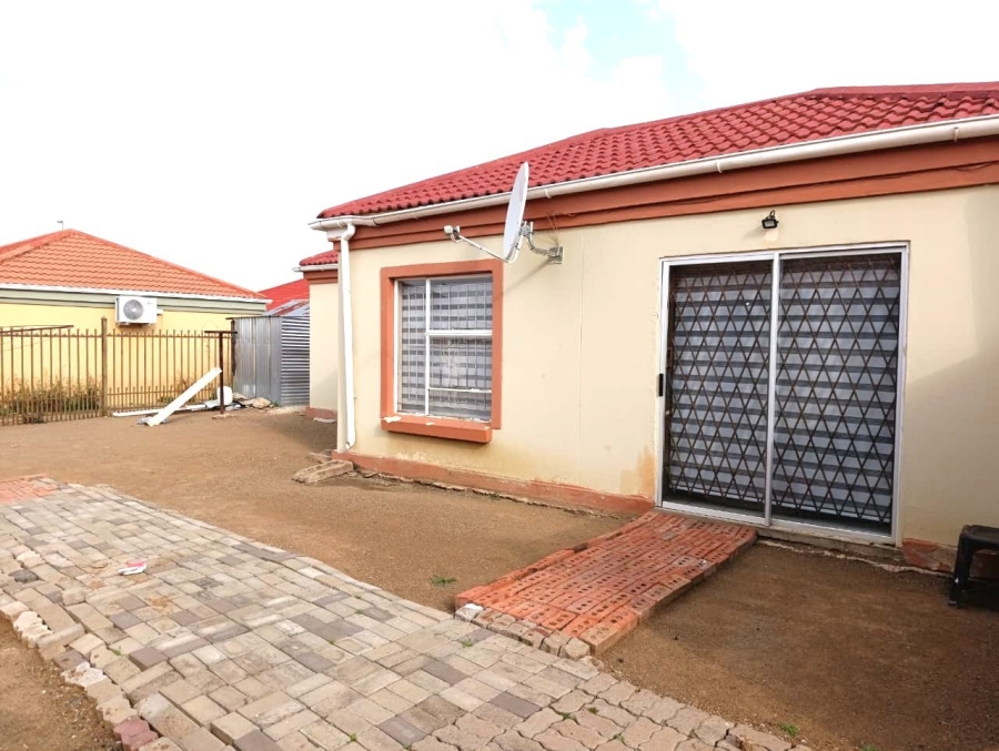 2 Bedroom Property for Sale in Vista Park Free State